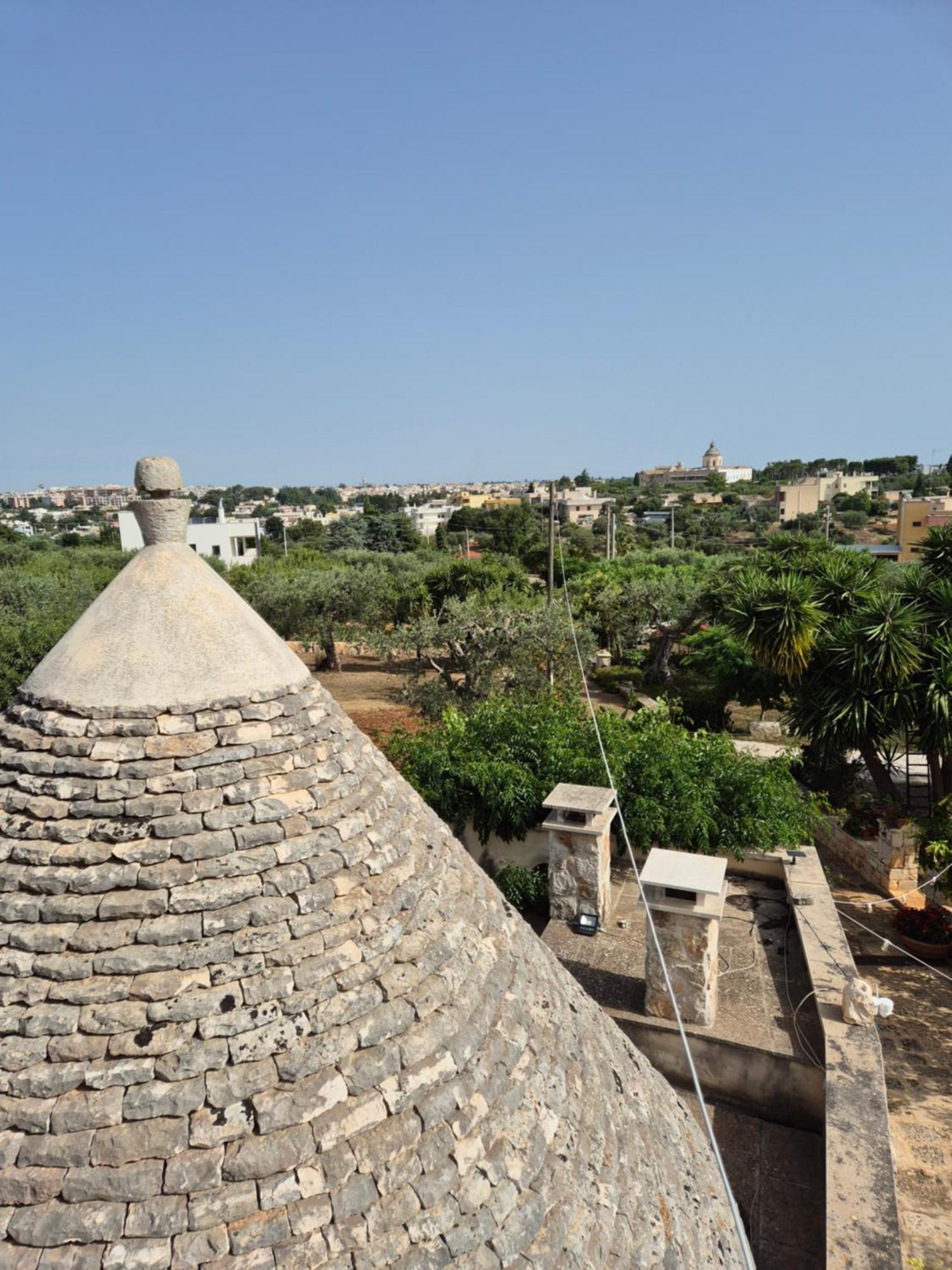 Il Trullo Di Nonna Lella Guest House Castellana Grotte Exterior photo