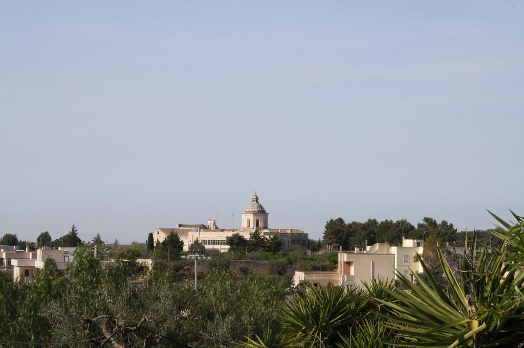 Il Trullo Di Nonna Lella Guest House Castellana Grotte Exterior photo